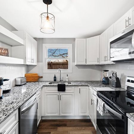 Lovely 3 Bedroom Colonial Home Middletown Exterior photo
